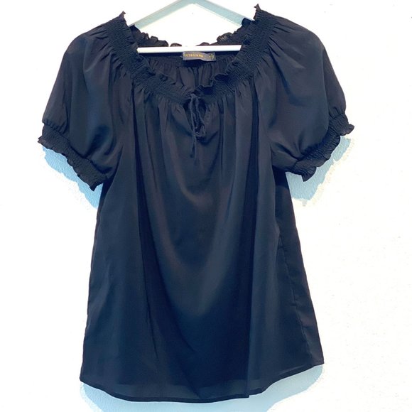 Outback Red by The Limited Black Puffy Sleeve Smocked Top Blouse Shirt - Picture 1 of 10